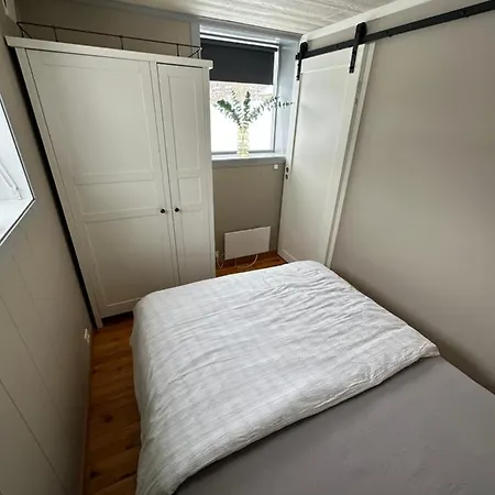 Auregarden - A Rustique Oasis Just A Blink Away From Town Centre Διαμέρισμα Vik (More og Romsdal)